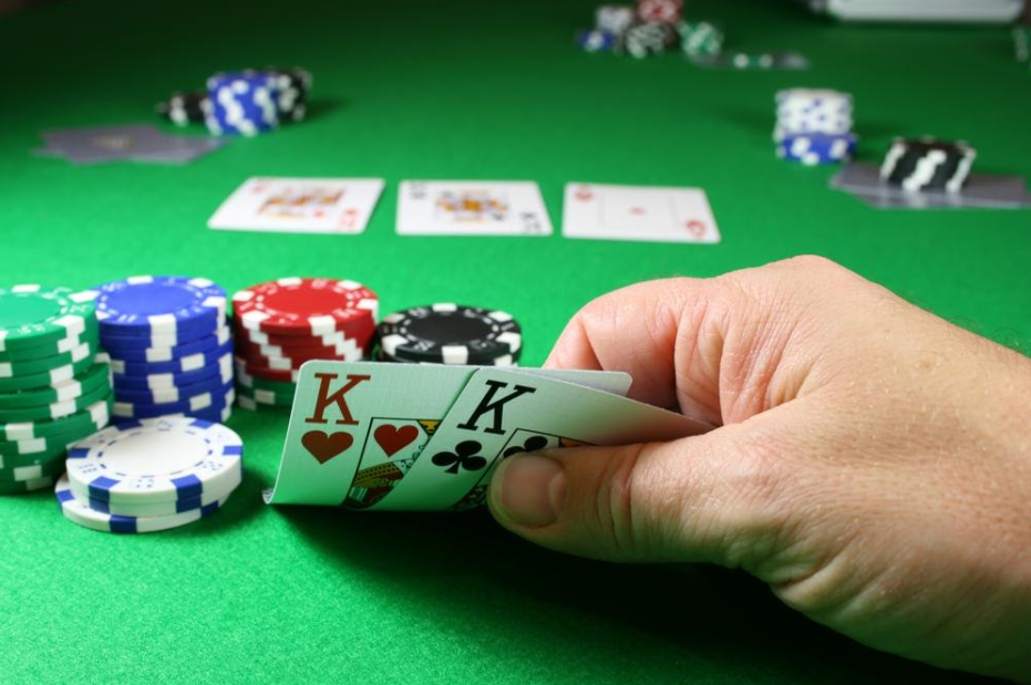 Cách Tính Bài Baccarat: Bí Quyết Chơi Hiệu Quả Nhất image-1731646539193